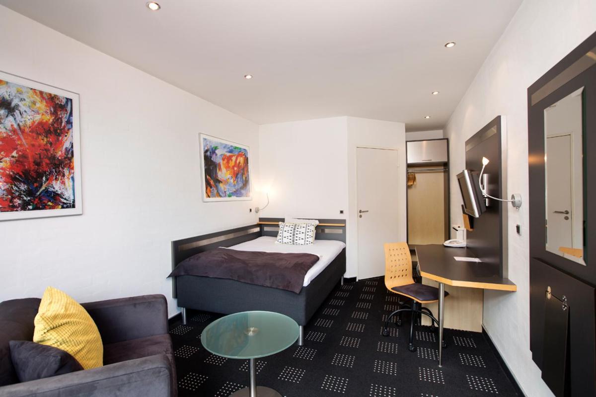 Hotel Hedegaarden Vejle Bagian luar foto